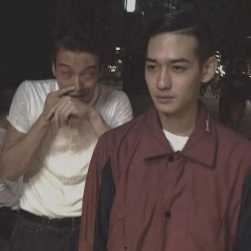 前排吃瓜头像男,前排吃瓜男生的独特魅力