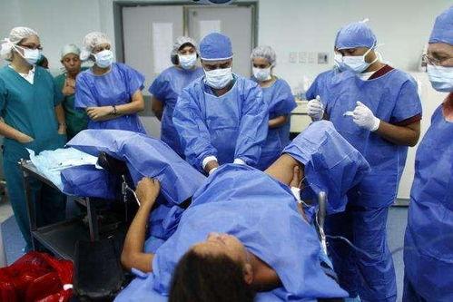 医生实习吃瓜现场,揭秘医疗界的趣味瞬间