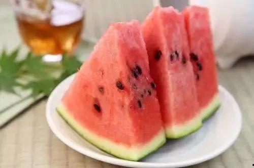 吃瓜解暑,吃瓜解暑，清凉一夏