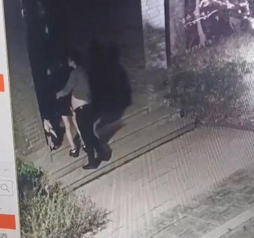 武昌情侣视频吃瓜