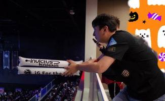 王校长吃瓜比赛,吃瓜大赛欢乐上演