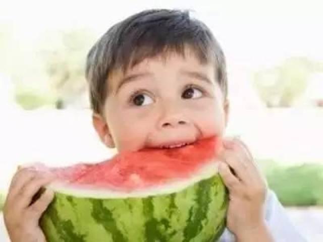 能尚啊吃瓜,网络热词背后的故事与影响