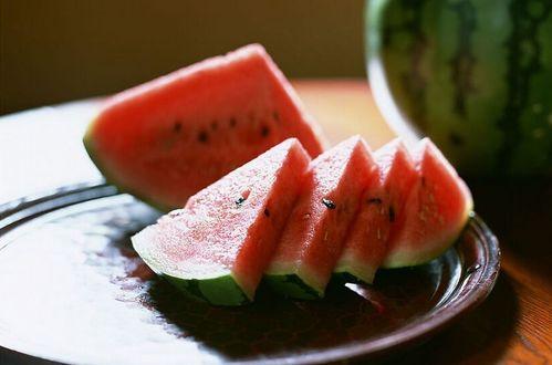 能尚啊吃瓜,网络热词背后的故事与影响