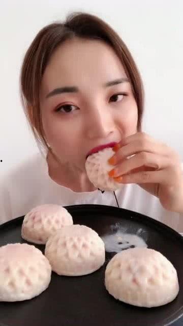 吃冰块大蜜瓜视频,揭秘吃冰块大蜜瓜的独特魅力