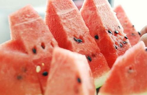 连续吃瓜吐了,揭秘背后的健康隐患