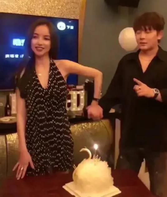 谎话连篇吃瓜视频,真相与虚假的交织